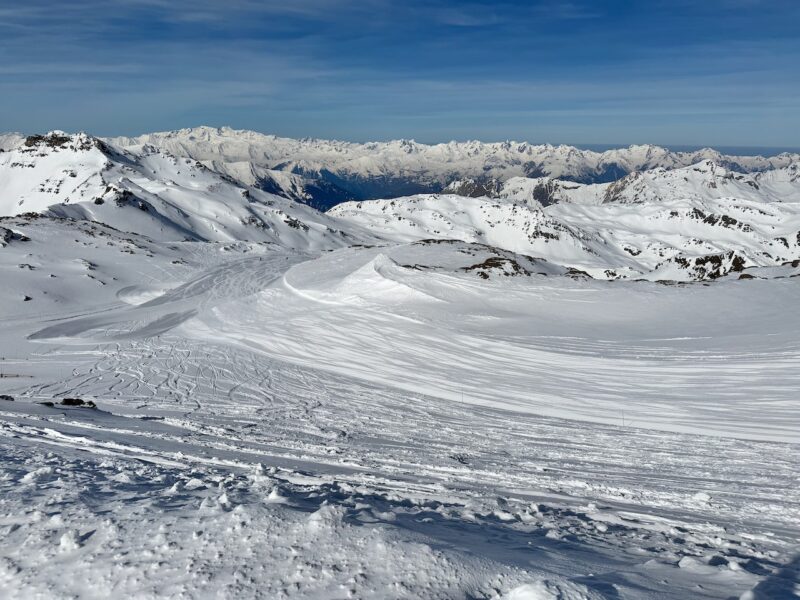 Spring skiing in Val Thorens. Image © PlanetSKI